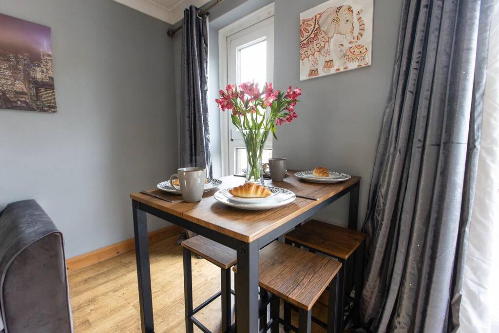 Cul-De-Sac Creations Appartement Shrewsbury Buitenkant foto